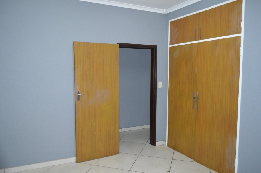 Commercial Property for Sale in Collerville North West